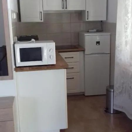 Tiszafa Apartment *